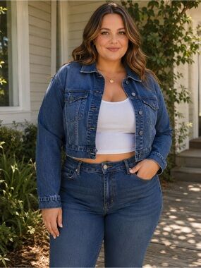 Old Navy Cropped Denim Jean Jacket | XL | Distressed Style | Blue Wash